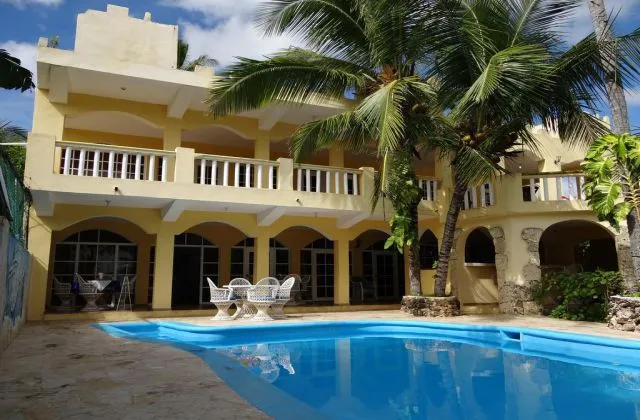 Hotel El Viejo Pirata Boca de Yuma piscine
